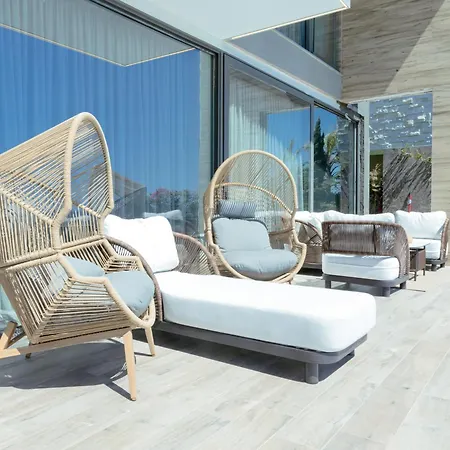Luxury Front In Olea