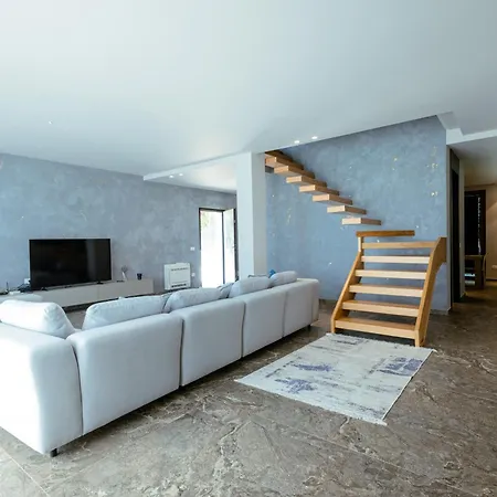Villa Luxury Front In Olea Dhërmi