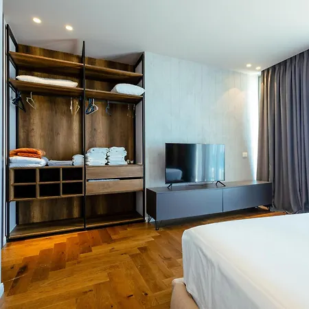 Luxury Front In Olea Villa Dhërmi